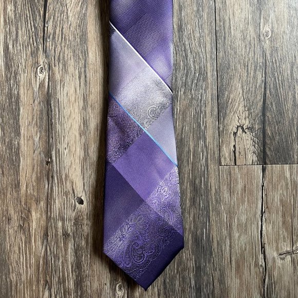 Van Heusen 100% Polyester Stripe Paisley Purple Lavender Grey Mens Neck Tie - Picture 1 of 1